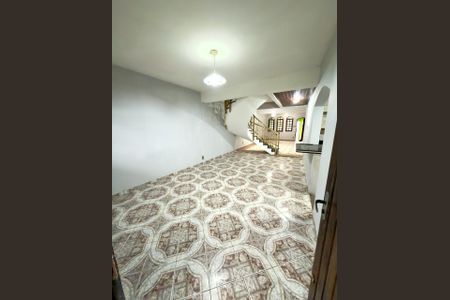 Sala de casa à venda com 3 quartos, 315m² em Vila Vitória, Santo André