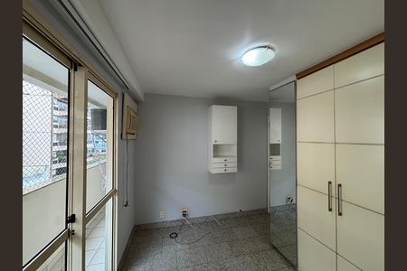 Apartamento para alugar com 95m², 2 quartos e 3 vagasQuarto