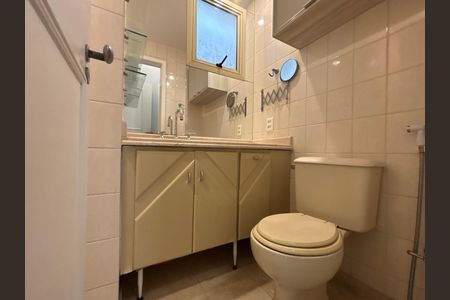 Apartamento para alugar com 95m², 2 quartos e 3 vagasBanheiro social