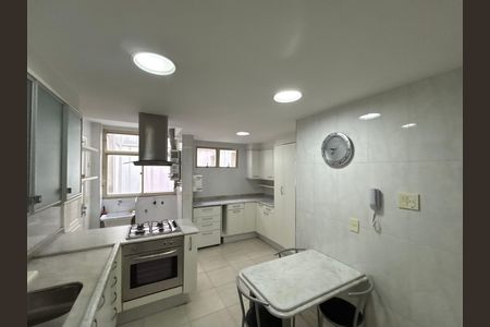 Apartamento para alugar com 95m², 2 quartos e 3 vagasCozinha/Área de serviço