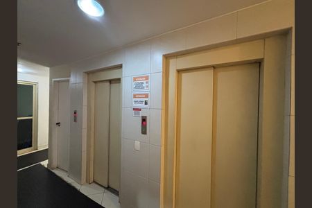 Apartamento para alugar com 95m², 2 quartos e 3 vagasÁrea comum - elevador