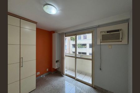Apartamento para alugar com 95m², 2 quartos e 3 vagasQuarto