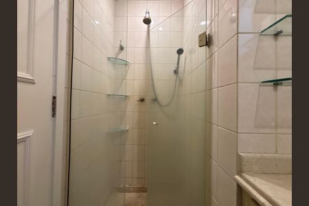 Apartamento para alugar com 95m², 2 quartos e 3 vagasBanheiro social