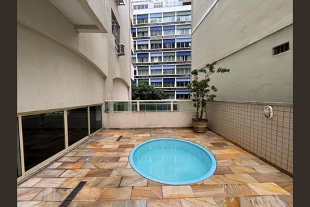 Apartamento para alugar com 95m², 2 quartos e 3 vagasÁrea comum - piscina