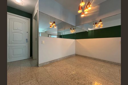 Apartamento para alugar com 95m², 2 quartos e 3 vagasSala