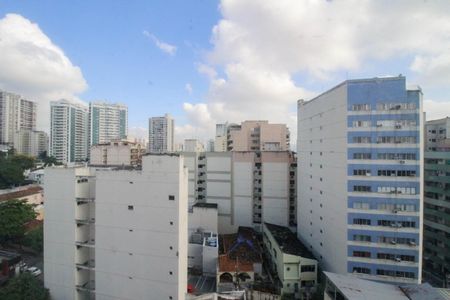 Apartamento para alugar com 400m², 3 quartos e 3 vagas Apartamento para alugar com 400m², 3 quartos e 3 vagasVista da Suíte 2
