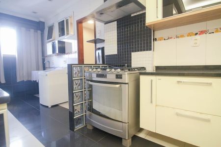 Apartamento para alugar com 400m², 3 quartos e 3 vagas Apartamento para alugar com 400m², 3 quartos e 3 vagasCozinha
