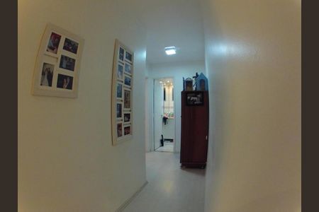 Apartamento à venda com 68m², 2 quartos e 3 vagasCorredor