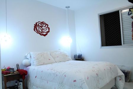 Apartamento à venda com 68m², 2 quartos e 3 vagasQuarto 2