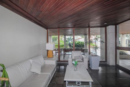 Apartamento à venda com 103m², 3 quartos e 1 vaga Apartamento à venda com 103m², 3 quartos e 1 vagaHall de entrada