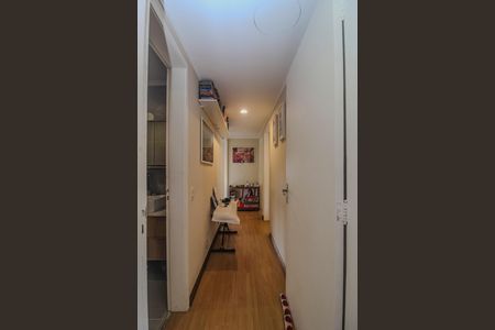 Apartamento à venda com 103m², 3 quartos e 1 vaga Apartamento à venda com 103m², 3 quartos e 1 vagaCorredor