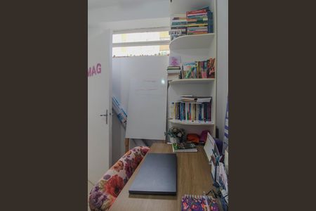 Apartamento à venda com 103m², 3 quartos e 1 vaga Apartamento à venda com 103m², 3 quartos e 1 vagaEscritório