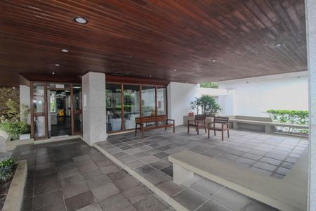 Apartamento à venda com 103m², 3 quartos e 1 vaga Apartamento à venda com 103m², 3 quartos e 1 vaga Hall de entrada