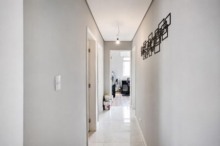 Apartamento para alugar com 90m², 3 quartos e sem vaga Apartamento para alugar com 90m², 3 quartos e sem vagaCorredor Quartos