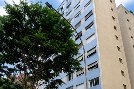 Apartamento para alugar com 90m², 3 quartos e sem vaga Apartamento para alugar com 90m², 3 quartos e sem vagaFachada