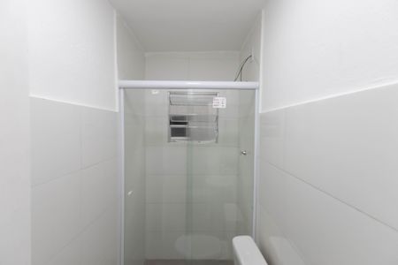 Casa de condomínio para alugar com 55m², 2 quartos e 1 vaga Casa de condomínio para alugar com 55m², 2 quartos e 1 vagaBanheiro