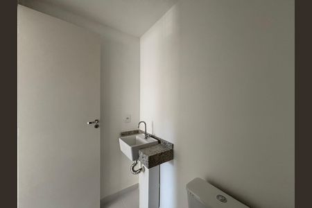 Apartamento à venda com 28m², 1 quarto e sem vaga Apartamento à venda com 28m², 1 quarto e sem vagaBanheiro da Suíte