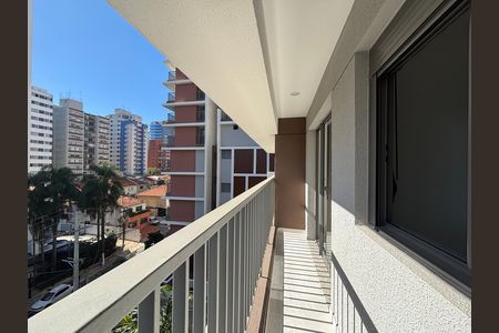 Apartamento à venda com 28m², 1 quarto e sem vaga Apartamento à venda com 28m², 1 quarto e sem vagaVaranda