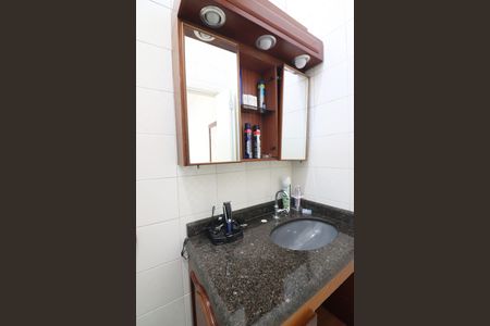 Casa à venda com 150m², 3 quartos e 2 vagasQuarto 1 - Suíte Banheiro 