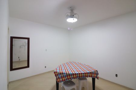 Casa à venda com 150m², 3 quartos e 2 vagasQuarto 1 - Suíte