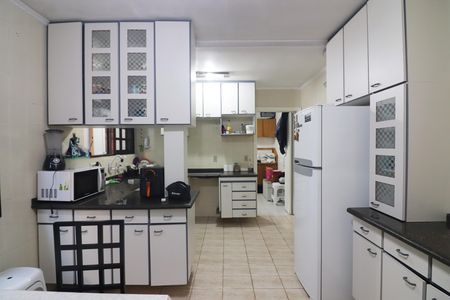Casa à venda com 150m², 3 quartos e 2 vagasCopa e Cozinha 
