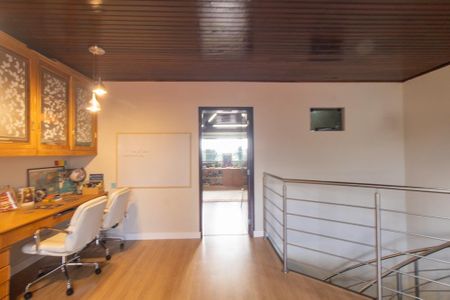 Casa à venda com 277m², 3 quartos e 3 vagas Casa à venda com 277m², 3 quartos e 3 vagasAtico