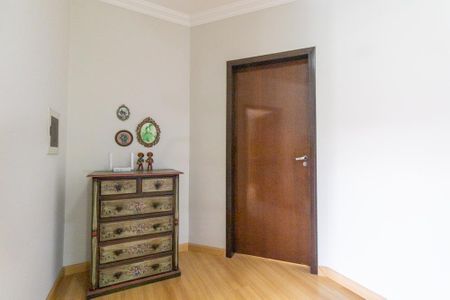 Casa à venda com 277m², 3 quartos e 3 vagas Casa à venda com 277m², 3 quartos e 3 vagasHall