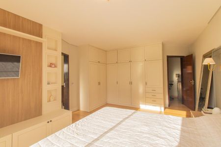 Casa à venda com 277m², 3 quartos e 3 vagas Casa à venda com 277m², 3 quartos e 3 vagasQuarto 1 Suite 1