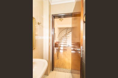 Casa à venda com 277m², 3 quartos e 3 vagas Casa à venda com 277m², 3 quartos e 3 vagasLavabo