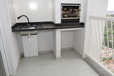 Apartamento para alugar com 82m², 2 quartos e 1 vagaVaranda