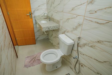 Casa à venda com 92m², 2 quartos e 1 vagaBanheiro da Suíte 2