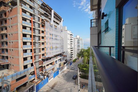 Vista da Varanda de apartamento para alugar com 1 quarto, 45m² em Agronômica, Florianópolis