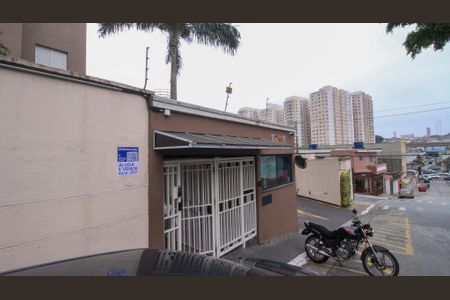 Apartamento para alugar com 46m², 2 quartos e 1 vaga Apartamento para alugar com 46m², 2 quartos e 1 vagaFachada
