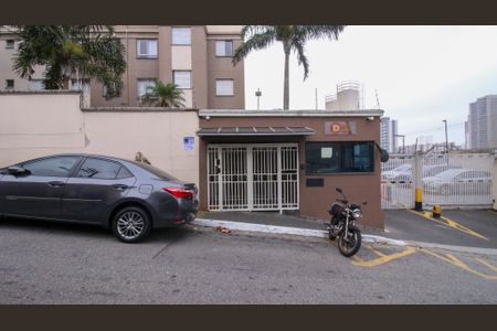 Apartamento para alugar com 46m², 2 quartos e 1 vaga Apartamento para alugar com 46m², 2 quartos e 1 vagaFachada