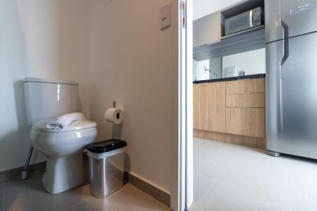 Banheiro de kitnet/studio à venda com 1 quarto, 17m² em Paraíso, São Paulo