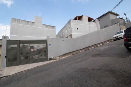 Casa de condomínio para alugar com 95m², 2 quartos e 1 vagaFachada 