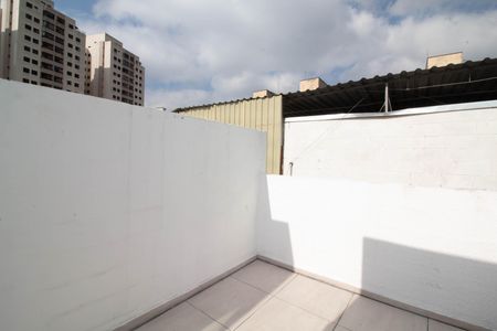 Casa de condomínio para alugar com 95m², 2 quartos e 1 vagaÁrea de Serviço