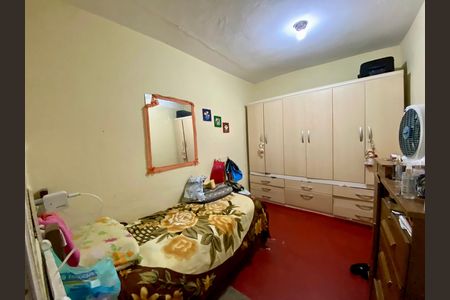 Casa à venda com 214m², 2 quartos e 2 vagas