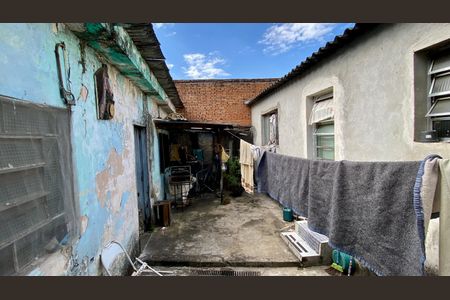 Casa à venda com 214m², 2 quartos e 2 vagas