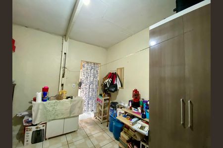Casa à venda com 214m², 2 quartos e 2 vagas
