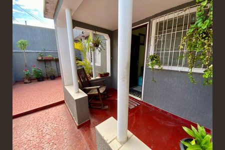 Casa à venda com 214m², 2 quartos e 2 vagas
