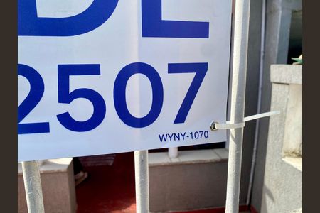 Casa à venda com 214m², 2 quartos e 2 vagas