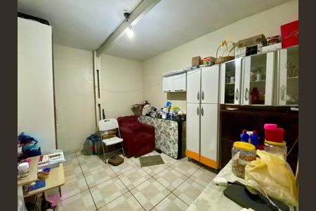 Casa à venda com 214m², 2 quartos e 2 vagas