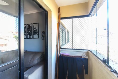 Apartamento à venda com 65m², 2 quartos e 1 vaga Apartamento à venda com 65m², 2 quartos e 1 vagaVaranda