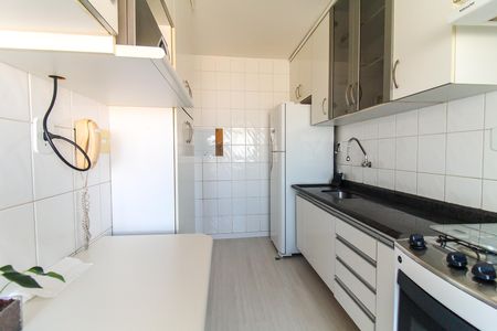 Apartamento à venda com 65m², 2 quartos e 1 vaga Apartamento à venda com 65m², 2 quartos e 1 vagaCozinha