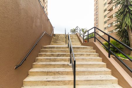 Apartamento à venda com 65m², 2 quartos e 1 vaga Apartamento à venda com 65m², 2 quartos e 1 vagaEntrada