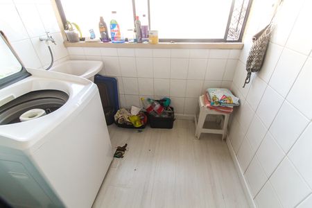 Apartamento à venda com 65m², 2 quartos e 1 vaga Apartamento à venda com 65m², 2 quartos e 1 vagaÁrea de Serviço