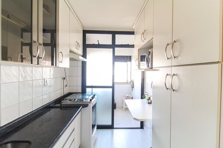 Apartamento à venda com 65m², 2 quartos e 1 vaga Apartamento à venda com 65m², 2 quartos e 1 vagaCozinha