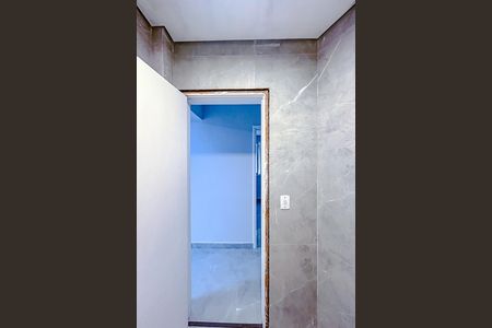 Apartamento à venda com 70m², 2 quartos e sem vagaBanheiro