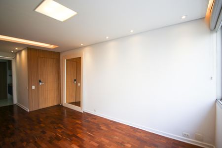 Apartamento para alugar com 3 quartos, 110m² em Itaim Bibi, São Paulo